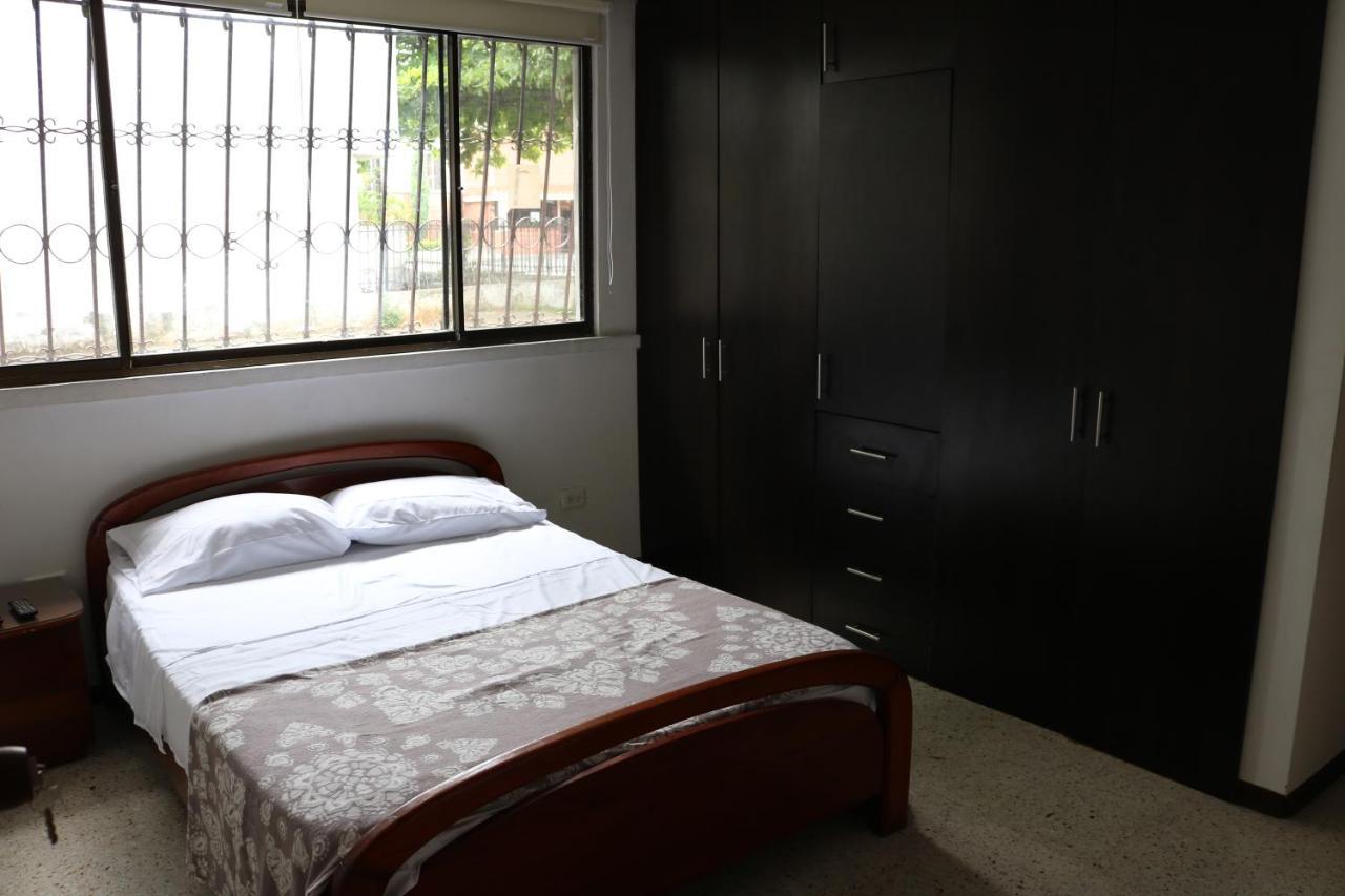 Apartamentos Limonar Кали Екстериор снимка