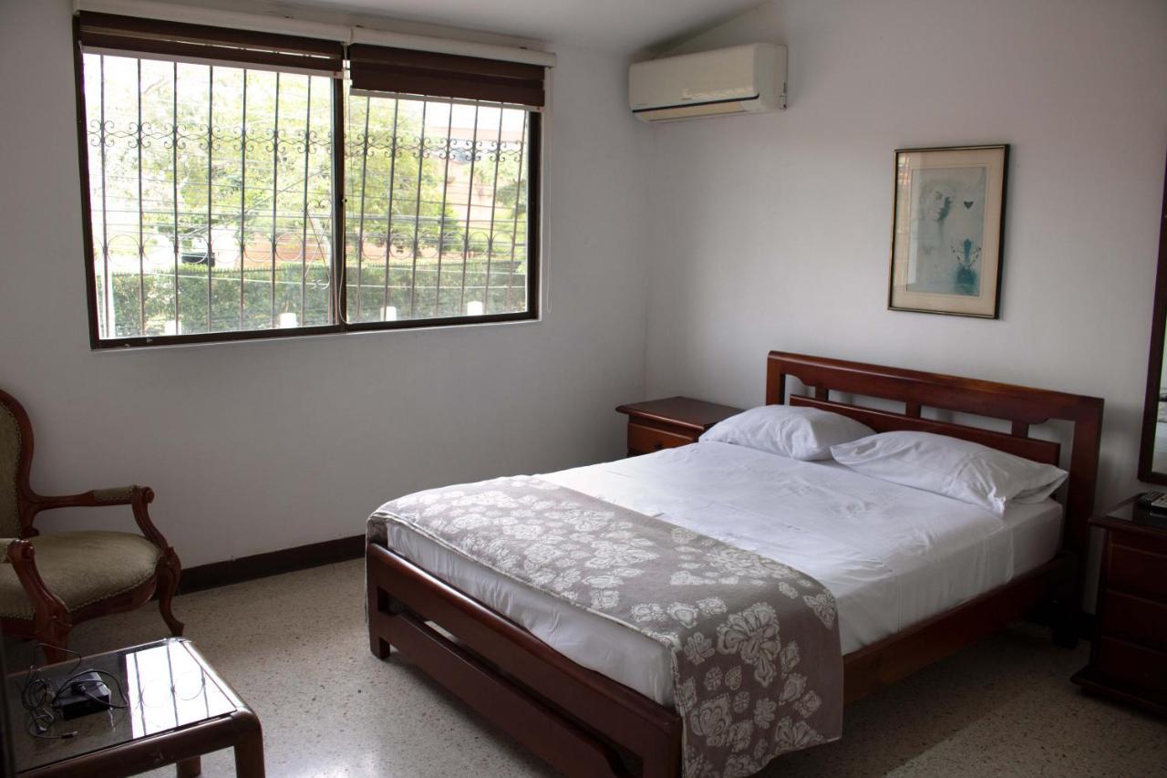 Apartamentos Limonar Кали Екстериор снимка