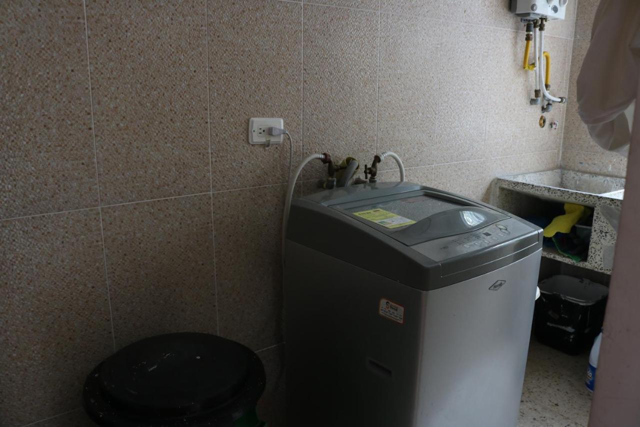 Apartamentos Limonar Кали Екстериор снимка